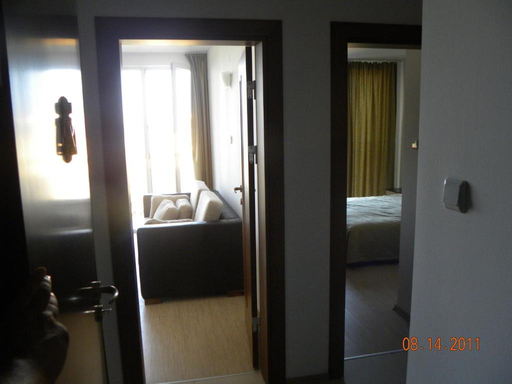 Apartcomplex New Tawn Obzor Ruang foto
